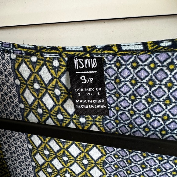 It’s Me Embroidered Blouse (S) - Picture 5 of 5